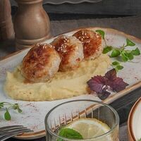 Котлетки куриные с картофельным пюре 100/150грД в Кацо