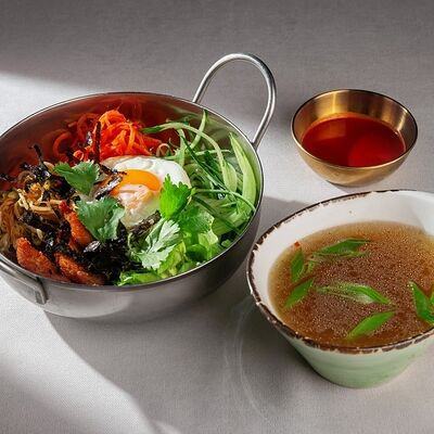 Чикен пибимпаб в Sarang по цене 490 ₽