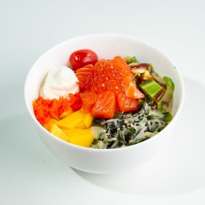 Поке с лососем и манго в ЁБИСАН по цене 2149 ₽