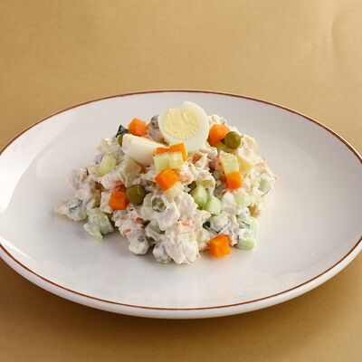 Салат Оливье детский в Munhell по цене 420 ₽