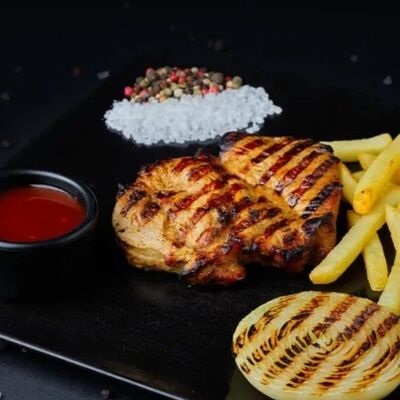 Стейк из свинины в Mesto Sushi & Grill по цене 730