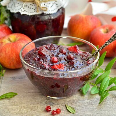 Соус из диких ягод (клюква, брусника) в Бакинский Chef по цене 100 ₽