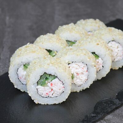 Калифорния в кунжуте в Суши Пати по цене 410 ₽