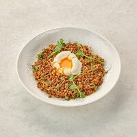 Суточная греча с яйцом пашотв Пармезан