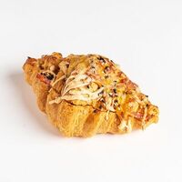 Круассан с ветчиной, сыром и соусом морне в Мечтаем