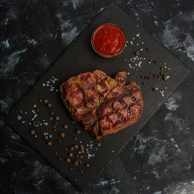 Стейк из cвинoй шеи в География по цене 750 ₽