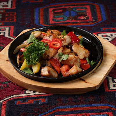 Жаркое с курицей в БОСФОР по цене 790 ₽