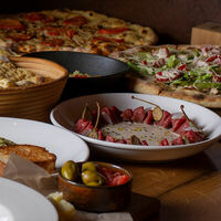 Логотип Траттория для друзей