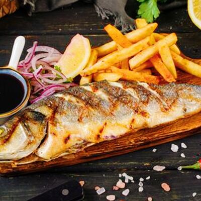 Сибас на углях с картофелем по-деревенски в Шашлычный Домик по цене 950 ₽