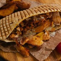 Донар с курицей в Шаурmen