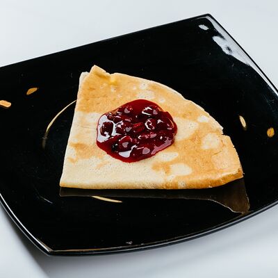 С вишнёвым вареньем в Блинная забава по цене 199 ₽