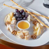 Ассорти сыров в Romano