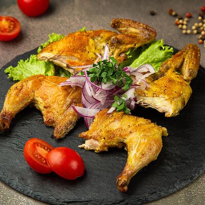 Цыпленок Табака в Грузинский дом по цене 950 ₽