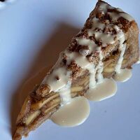 Пряный яблочный пирог в More More