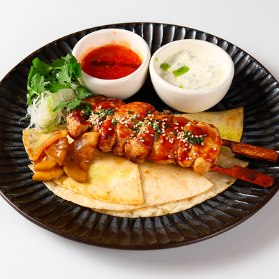 Кушияки из курицы в Chojo Izakaya по цене 720 ₽