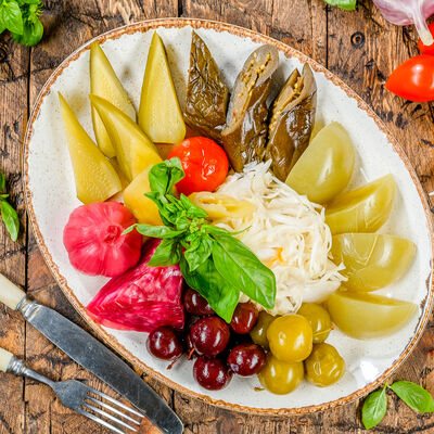 Соленья по-бакински в Роял Палас по цене 450 ₽