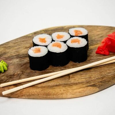 Маки с лососем Сушими в Сушими по цене 490 ₽