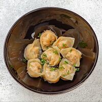 Вонтоны с семгой в DimSum & Co