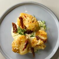 Цветная капуста и сырный соус в Tiger Sushi