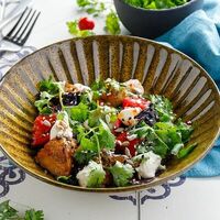 Салат с хрустящими баклажанами в Маймун