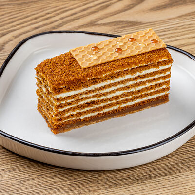 Пирожное Медовик в Лисичкино Чехова по цене 495 ₽