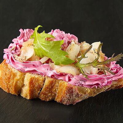 Брускетта с треской в Brusketta.pro по цене 333 ₽