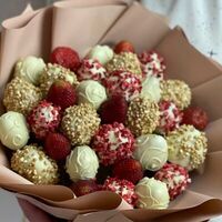 Букет клубники в шоколаде Red Queen M в Sweets