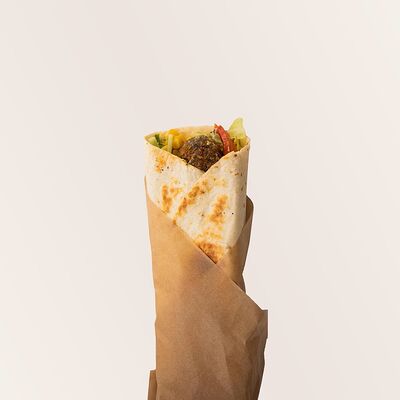 Ролл с фалафелем в Coffee Dream по цене 470 ₽