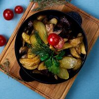 Жаркое из свинины с картофелем и грибами в Сильви