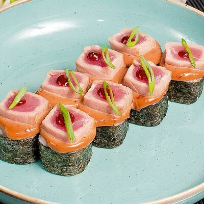 Туна Татаки Маки в Луиджи & Тосё по цене 499