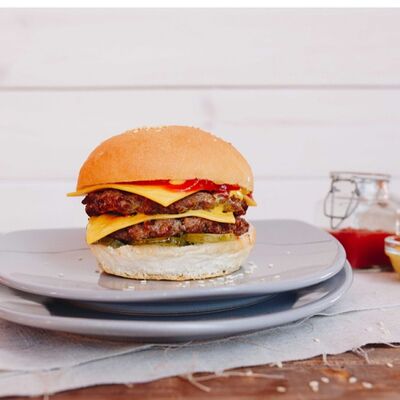 Двойной чизбургер в Pizzburg по цене 12 р.