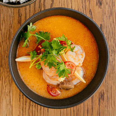 Том ям с креветками и рисом в SUBZERO по цене 890 ₽