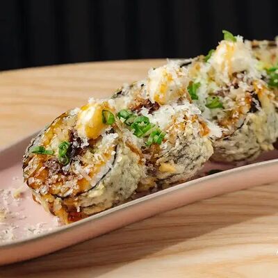 Ролл Tempura Beef в Tsunami по цене 900 ₽