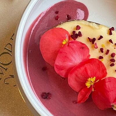 Блонди с кремом чизкейк и малиной в More More по цене 455