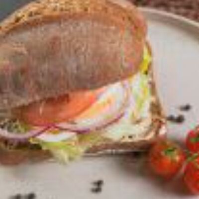 Чиабатта с бужениной запеченной в Трасса по цене 399 ₽