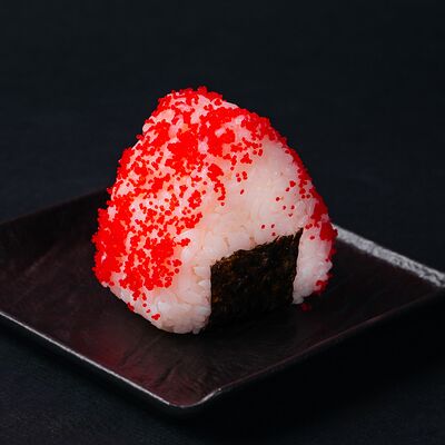 ОнигириСпайси-лосось в Umami по цене 390 ₽