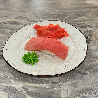 №103 Суши Тунец в Суши-бар Макото по цене 150 ₽