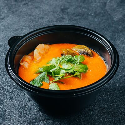 Суп Том ям в Rolls Bar по цене 747 ₽