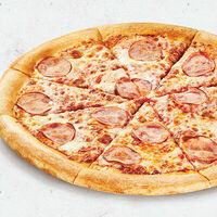 Любители Ветчины пицца 30 см на традиционном тесте в Pizza HeartPizza Hut