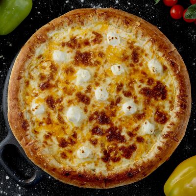 Пицца Четыре сыра 30 см в Hot Pizza по цене 870 ₽