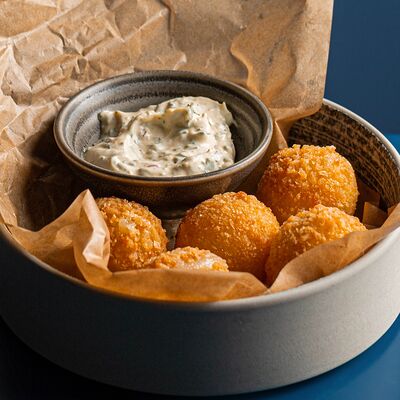 Сырные шарики в Паркинг по цене 570 ₽