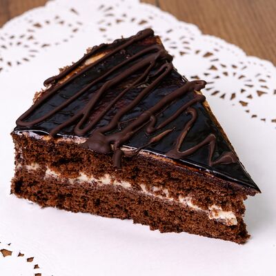 Шоколадное пирожное в Хлебное место №1 по цене 130 ₽