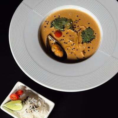 Том ям с морским гребешком в Бобер Выдыхай по цене 730 ₽