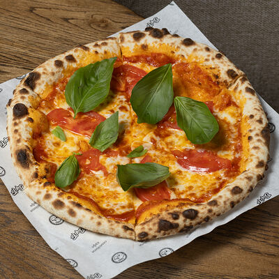 Пицца Маргарита в БарТо по цене 747 ₽