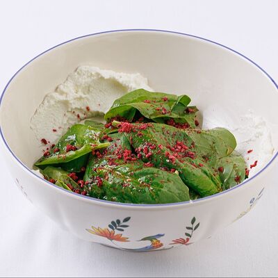 Салат с артишоками и шпинатом в Mela по цене 1200 ₽