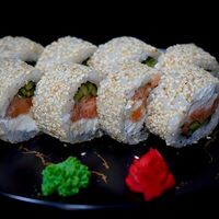 Лосось в кунжуте в Не Те Роллы