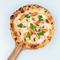 Неаполитанская пицца Грибы и ветчина в Pizza25