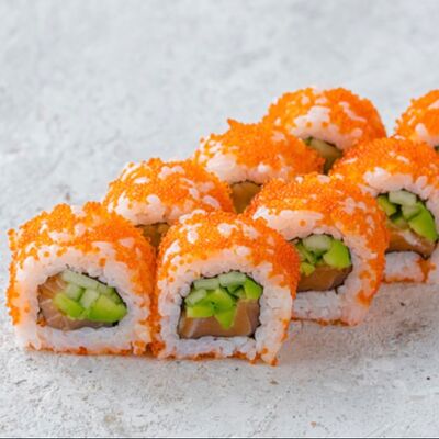 Калифорния с лососем в Maneki по цене 790 ₽