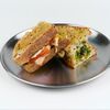 Сэндвич с курицей и песто в Футурист. Bar & Kitchen по цене 540