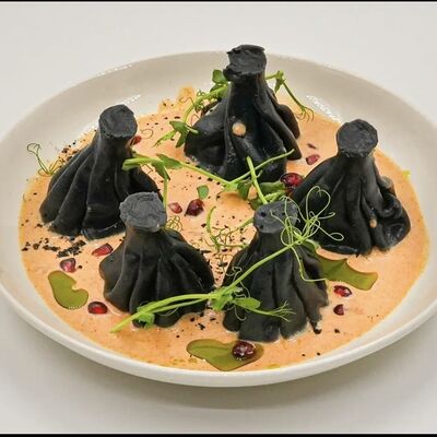 Хинкали с семгой в соусе том ям в Лали Хинкали по цене 3610 ₸